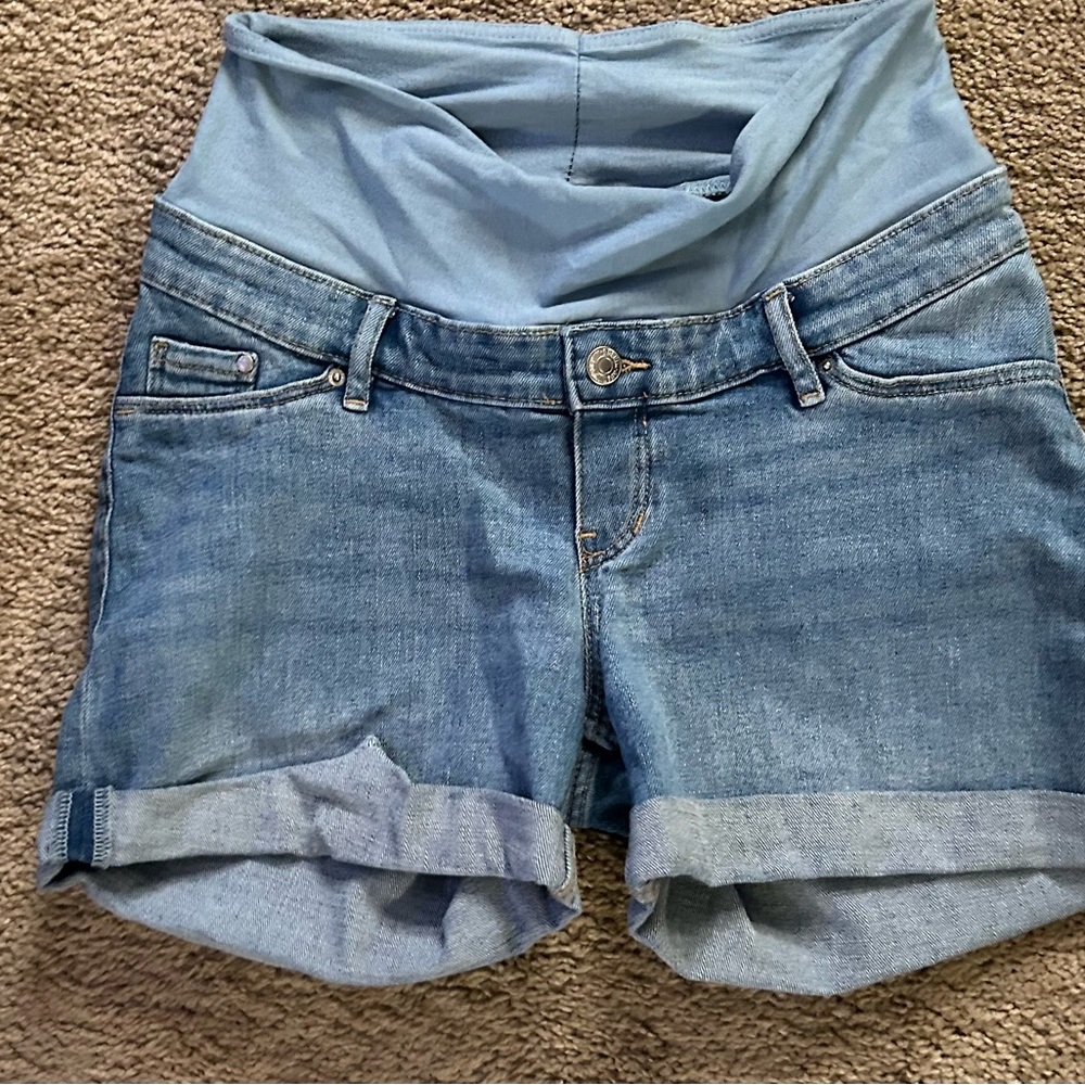 Blue Jean Shorts with Stretchy Waistband and Cuffed Hem Small low rib H&M mama